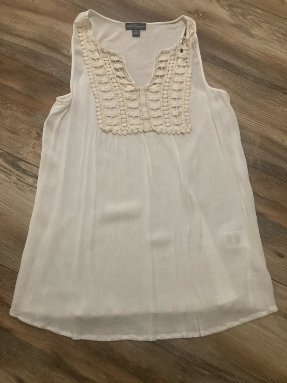 Market & Spruce White Embroidered Sleeveless Top Women’s Size M